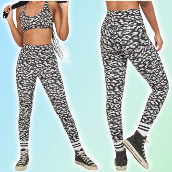 NWT OFFLINE By AERIE Goals High Rise 7/8 Legging Sz XS - Picture 1 of 8